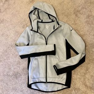 Nike therma-fit jacket